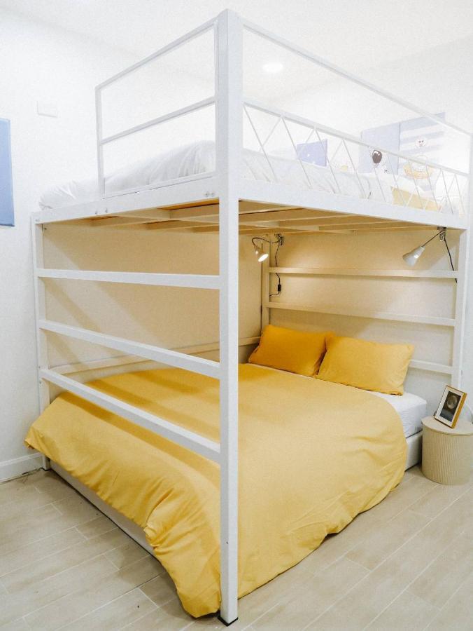 Bloomin' Moon Hostel & Cafe, Chiang Mai Old Town Ngoại thất bức ảnh